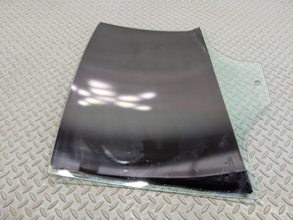 2014 - 2016 BMW 528I OEM DOOR WINDOW GLASS REAR RIGHT PASSENGER SIDE