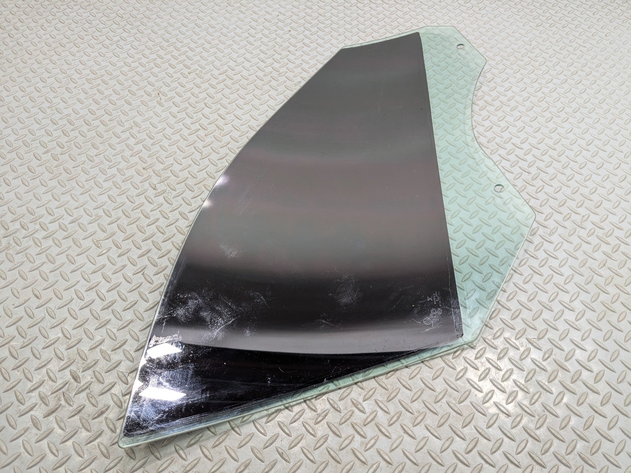 2014 - 2016 BMW 528I OEM DOOR WINDOW GLASS FRONT LEFT DRIVER SIDE