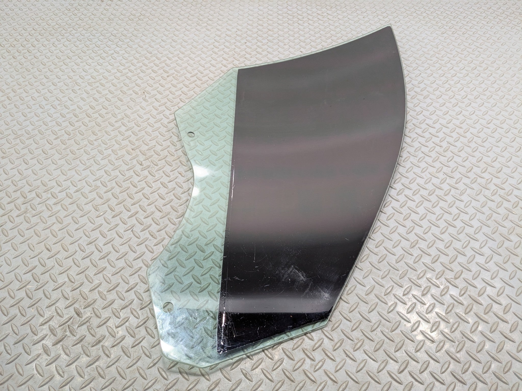 2014 - 2016 BMW 528I OEM DOOR WINDOW GLASS FRONT LEFT DRIVER SIDE