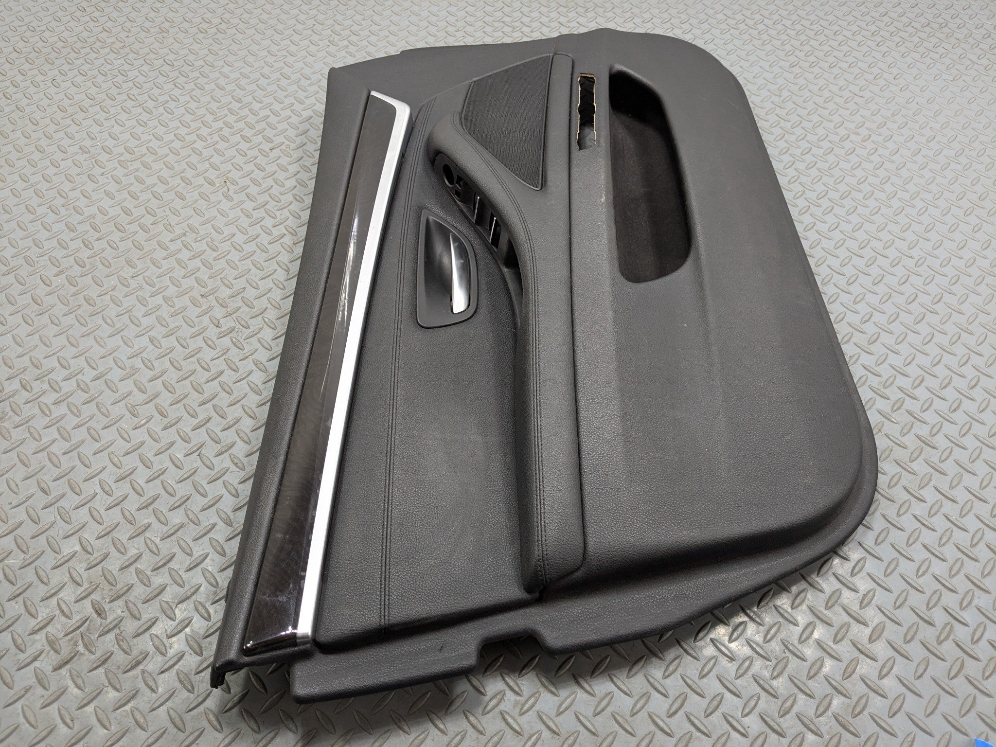 2014 - 2016 BMW 528I OEM INTERIOR DOOR TRIM PANEL BLACK FRONT LEFT DRIVER SIDE