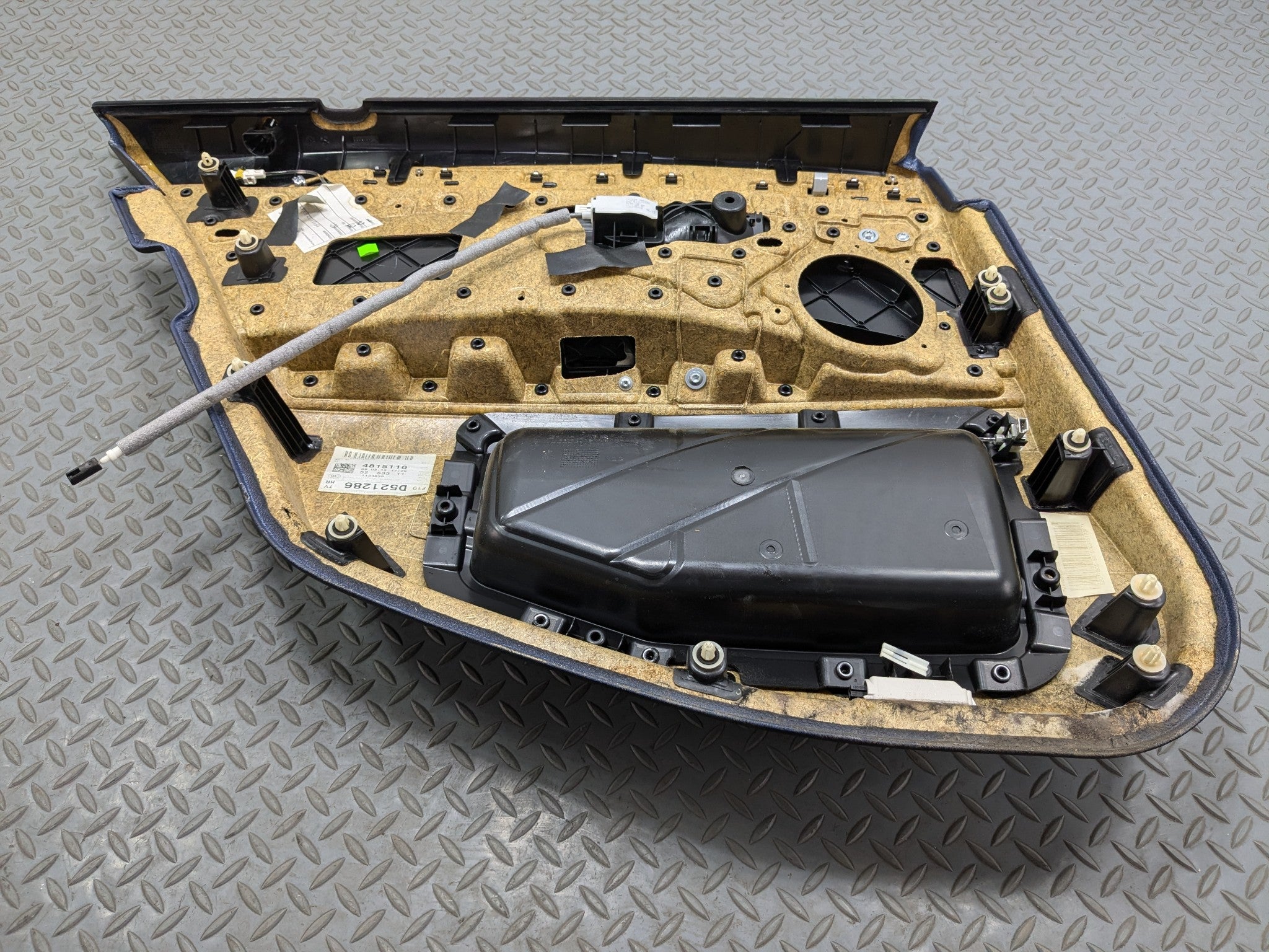 2014 - 2016 BMW 528I OEM INTERIOR DOOR TRIM PANEL REAR RIGHT PASSENGER SIDE