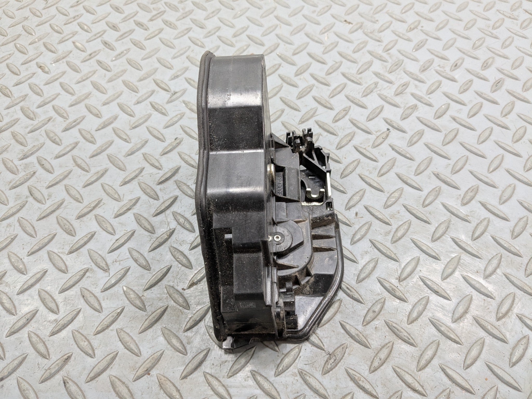 2014 - 2016 BMW 528I OEM DOOR LATCH LOCK ACTUATOR FRONT RIGHT PASSENGER SIDE