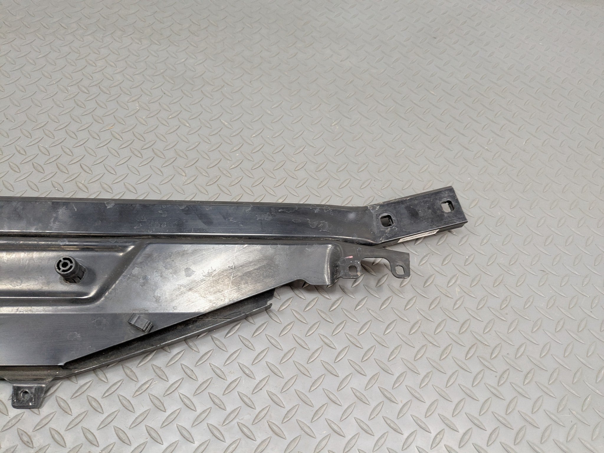 2014 - 2016 BMW 528I OEM RADIATOR SUPPORT MOUNT BRACKET TIE BAR FRONT UPPER