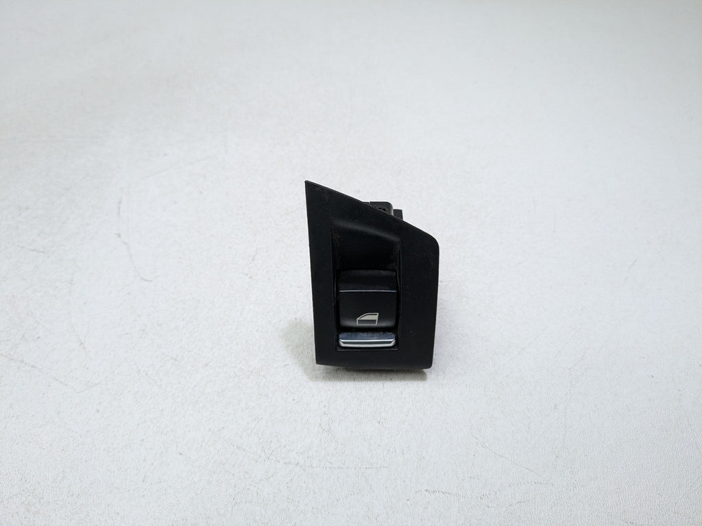 2014 - 2016 BMW 528I OEM DOOR SWITCH WINDOW CONTROL REAR RIGHT PASSENGER SIDE