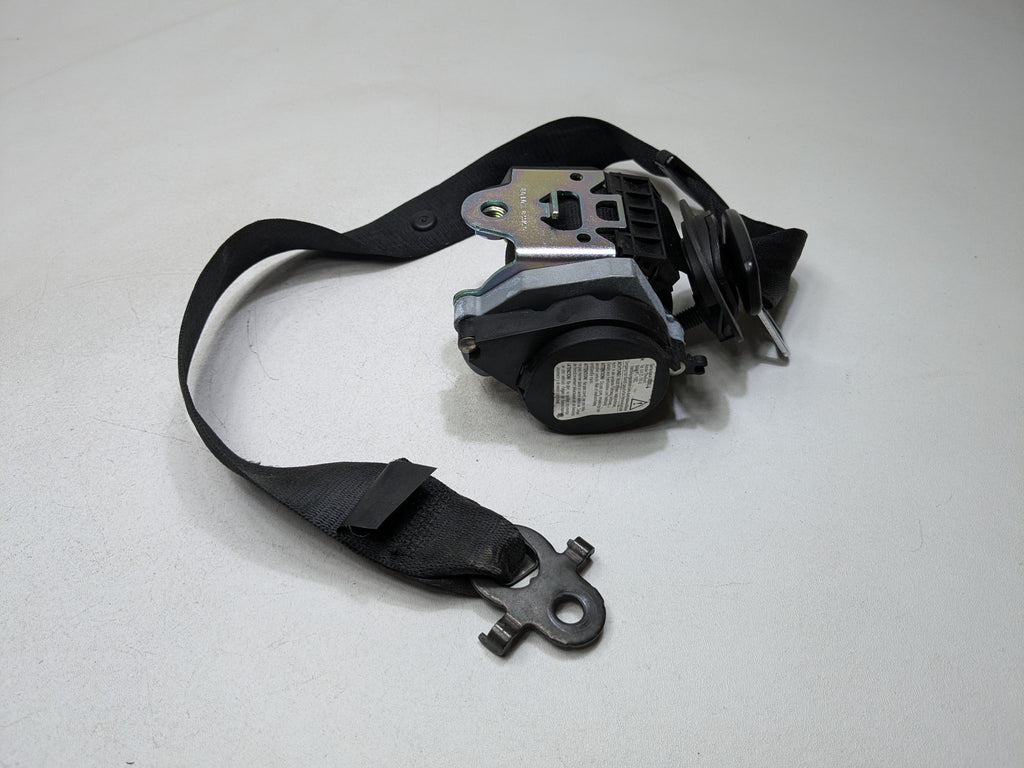 2014 - 2016 BMW 528I OEM SEAT BELT RETRACTOR FRONT LEFT DRIVER SIDE