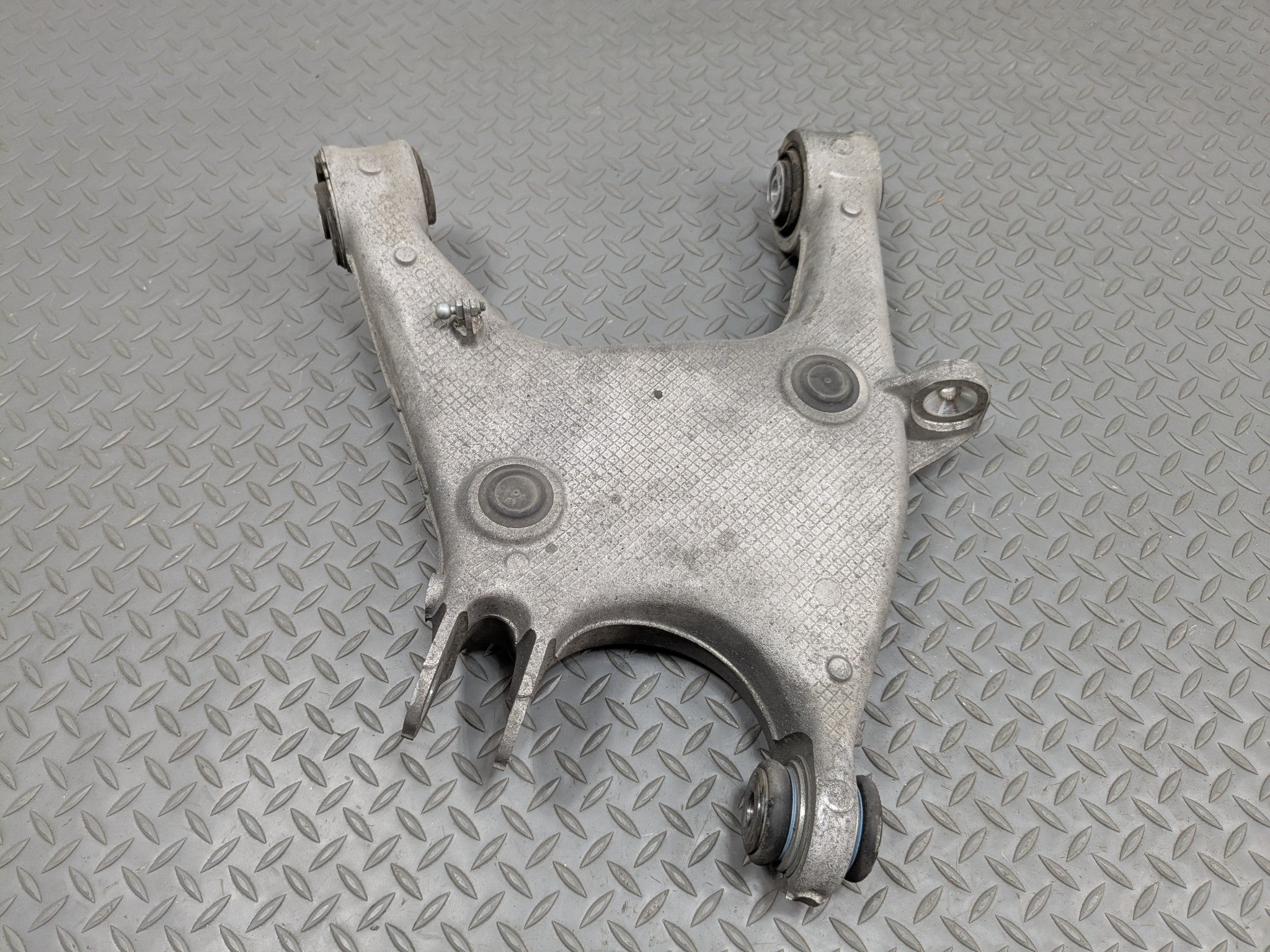 2014 - 2016 BMW 528I OEM LOWER CONTROL ARM REAR LEFT DRIVER SIDE