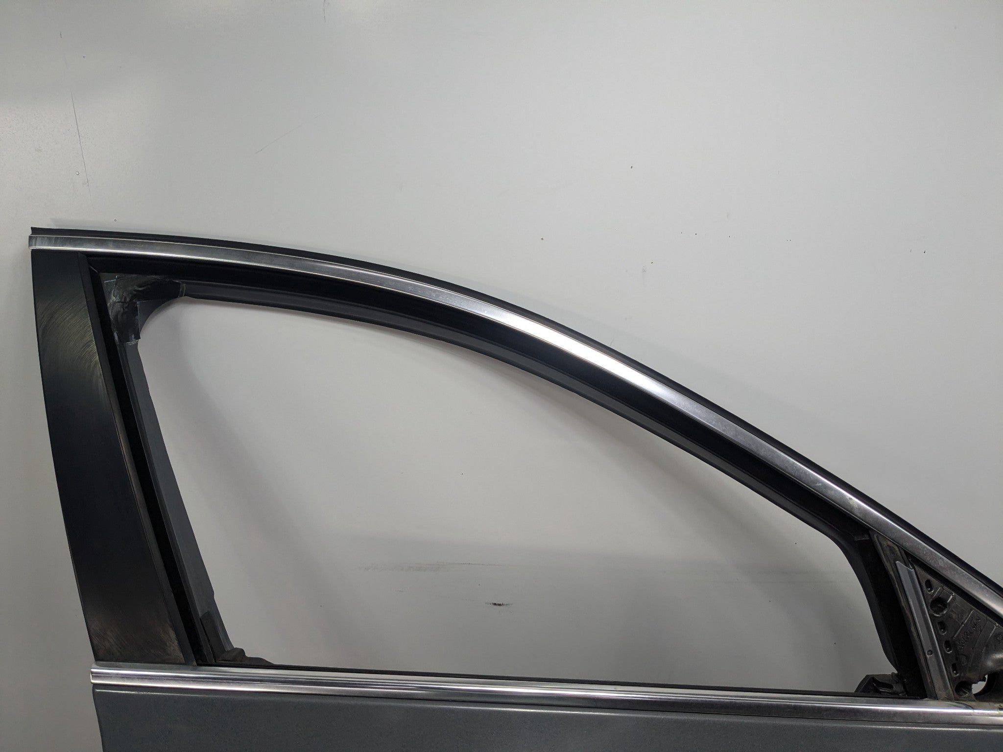 2014 - 2016 BMW 528I OEM DOOR SHELL PANEL MINERAL GRAY METALLIC FRONT RIGHT SIDE