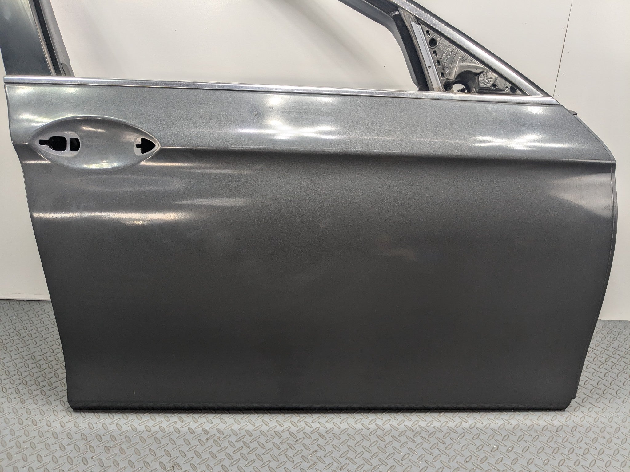 2014 - 2016 BMW 528I OEM DOOR SHELL PANEL MINERAL GRAY METALLIC FRONT RIGHT SIDE