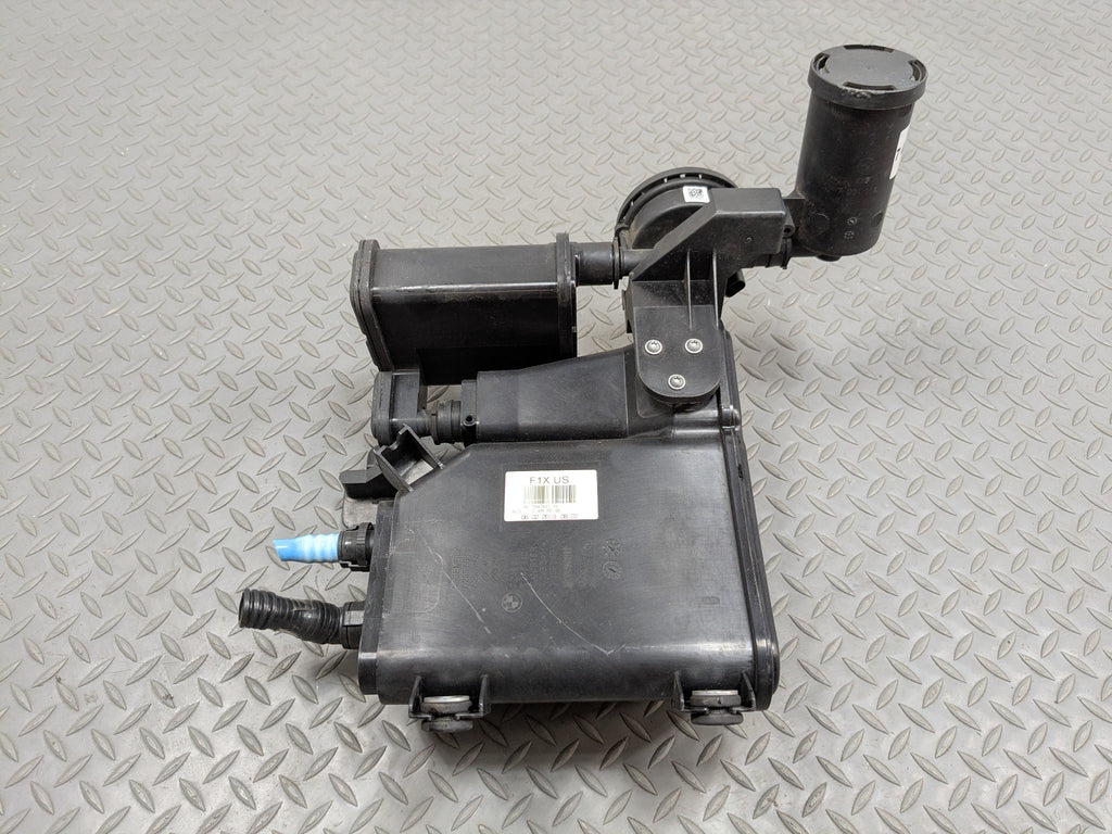 2014 - 2016 BMW 528I OEM FUEL VAPOR GAS CHARCOAL EVAPORATOR CANISTER