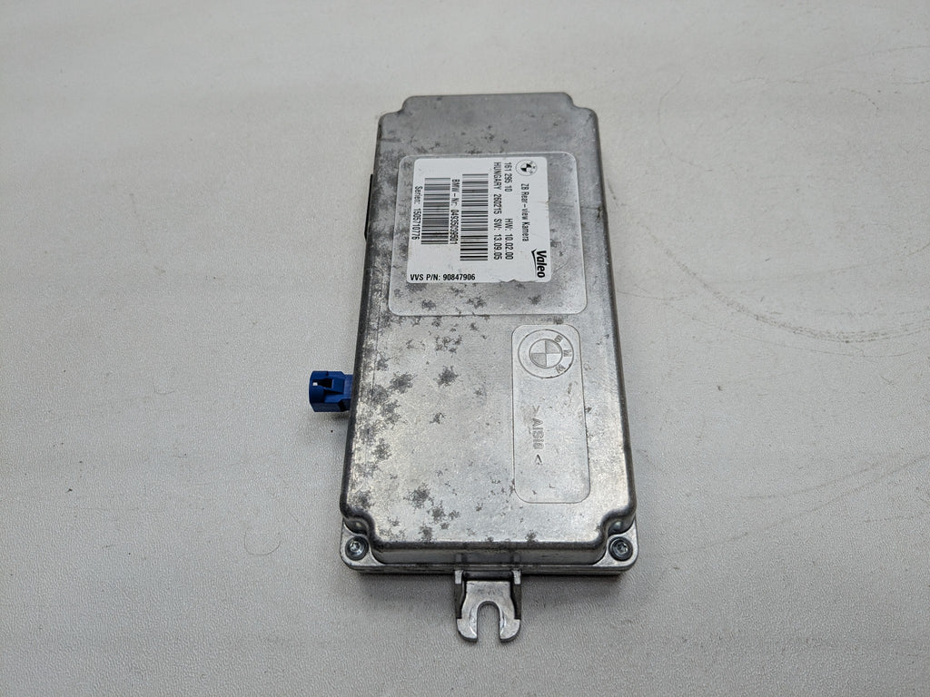 2014 - 2016 BMW 528I OEM REAR VIEW CAMERA ASSIST CONTROL MODULE UNIT
