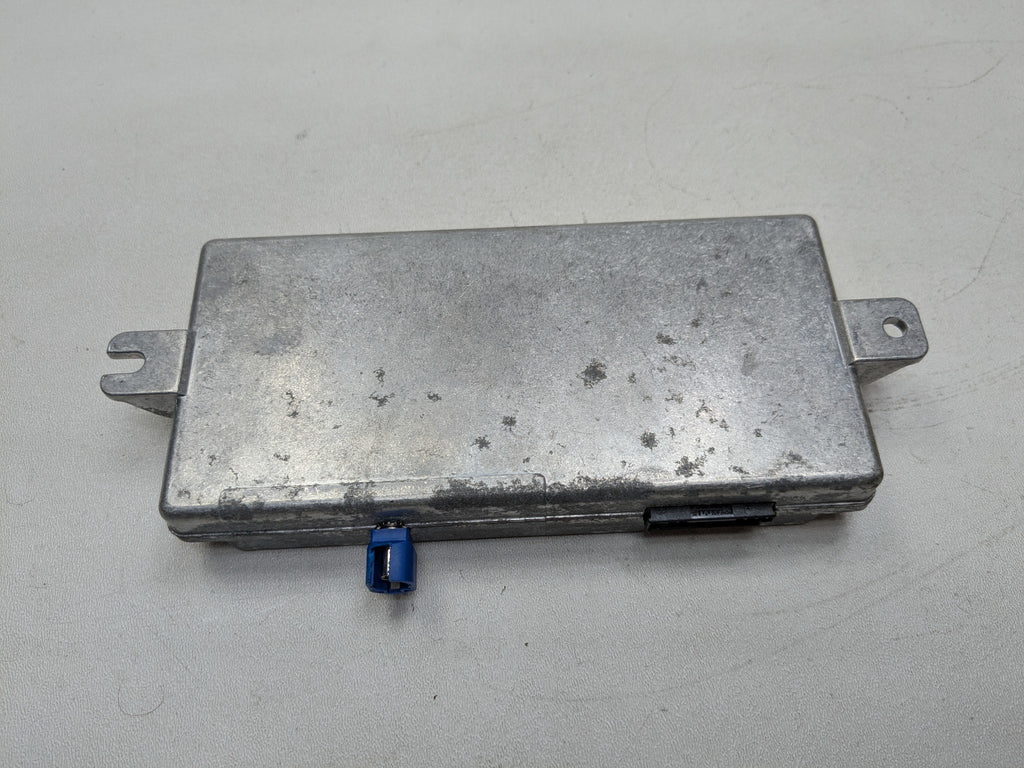 2014 - 2016 BMW 528I OEM REAR VIEW CAMERA ASSIST CONTROL MODULE UNIT