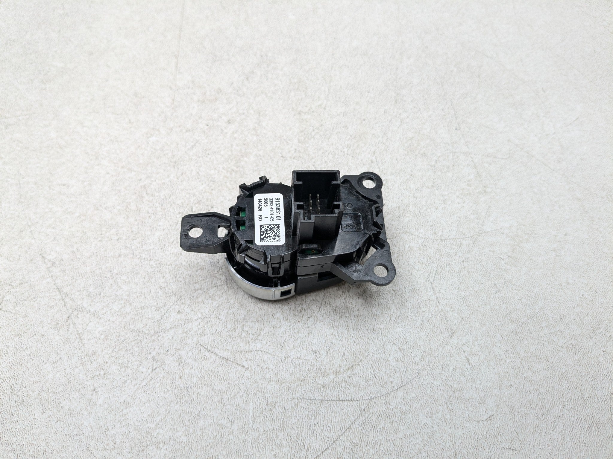 2014 - 2016 BMW 528I OEM START STOP ENGINE IGNITION SWITCH CONTROL BUTTON