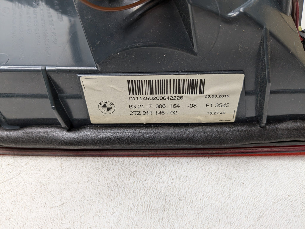 2014 - 2016 BMW 528I OEM TAIL LIGHT ASSEMBLY INNER LID MOUNTED REAR RIGHT SIDE