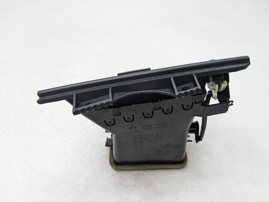 2014 - 2016 BMW 528I OEM AC HEATER AIR VENT GRILLE FRONT RIGHT PASSENGER SIDE