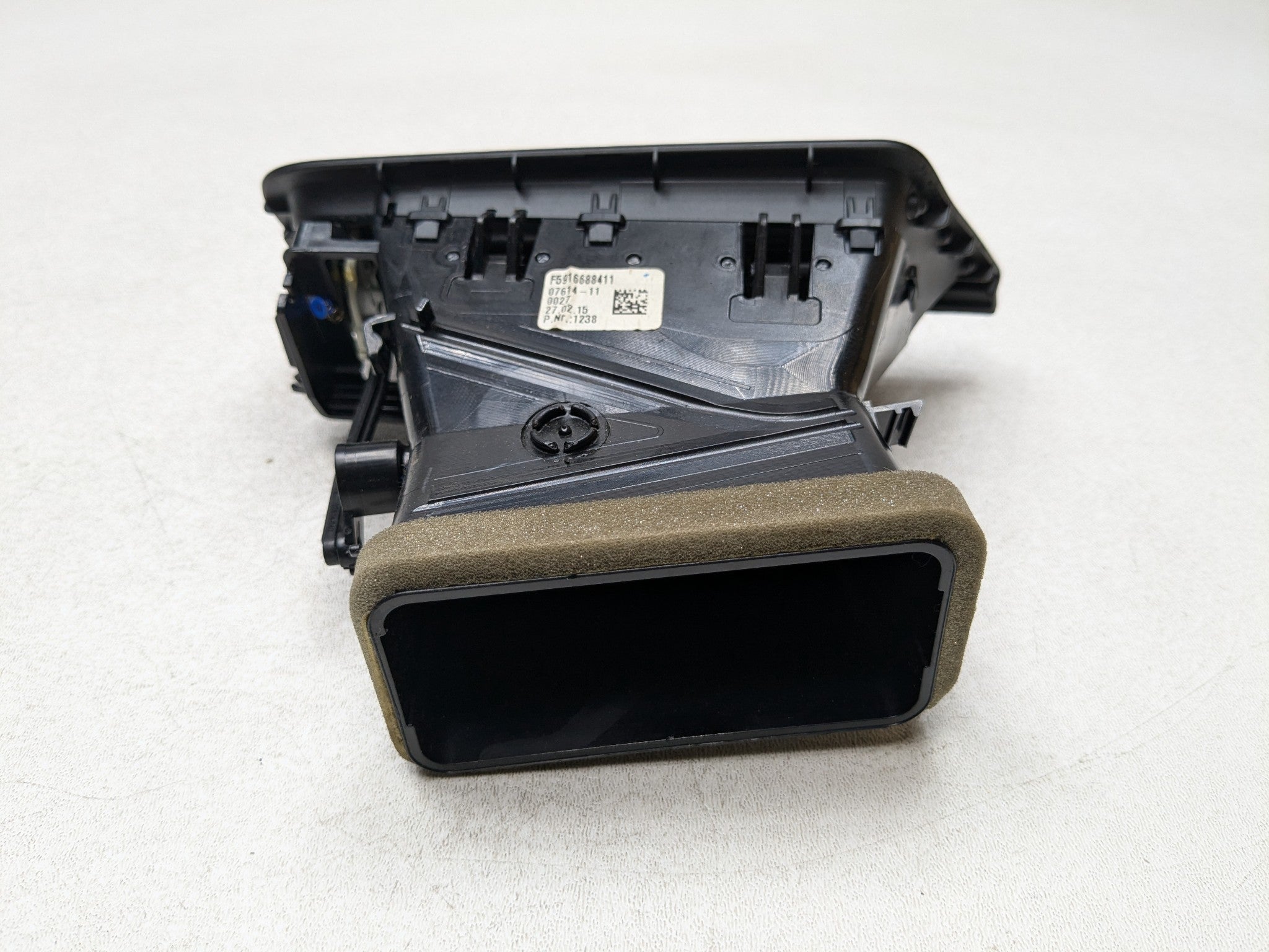 2014 - 2016 BMW 528I OEM AC HEATER AIR VENT GRILLE FRONT RIGHT PASSENGER SIDE