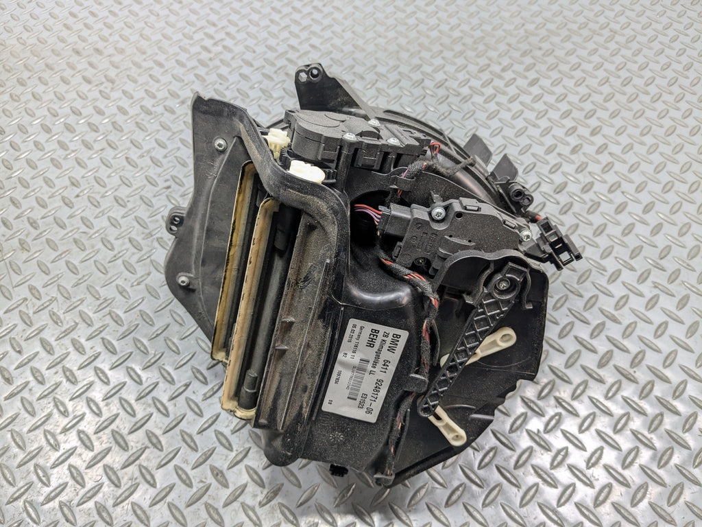 2014 - 2016 BMW 528I OEM AC EVAPORATOR HEATER BLOWER MOTOR FAN ASSEMBLY