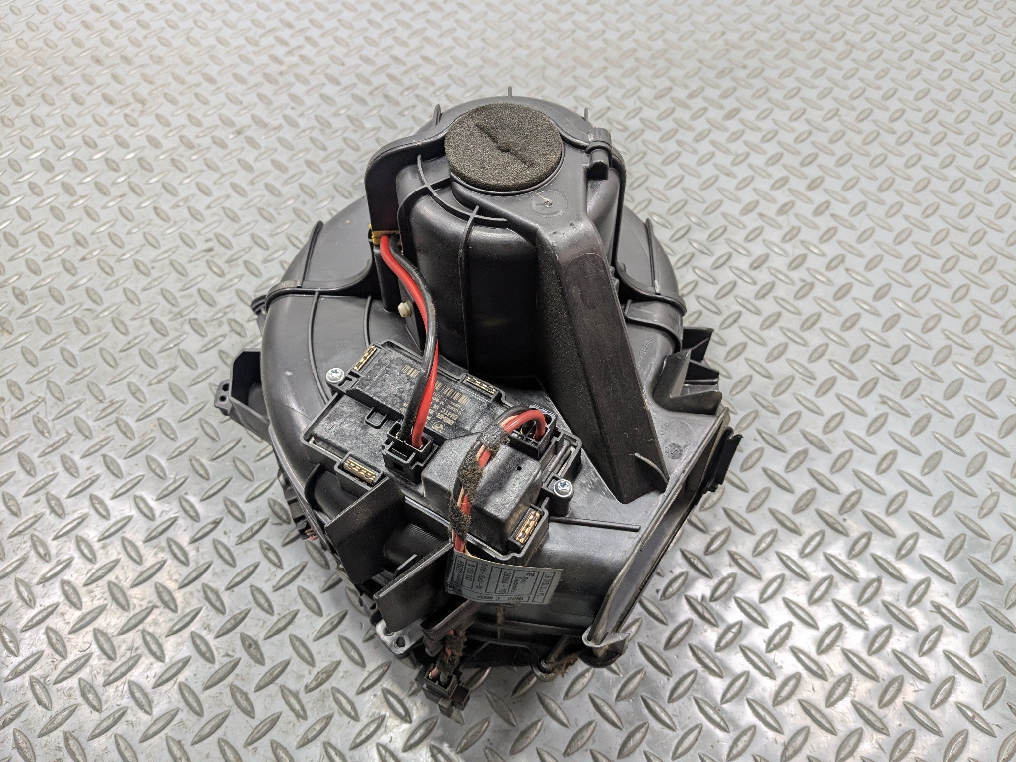 2014 - 2016 BMW 528I OEM AC EVAPORATOR HEATER BLOWER MOTOR FAN ASSEMBLY