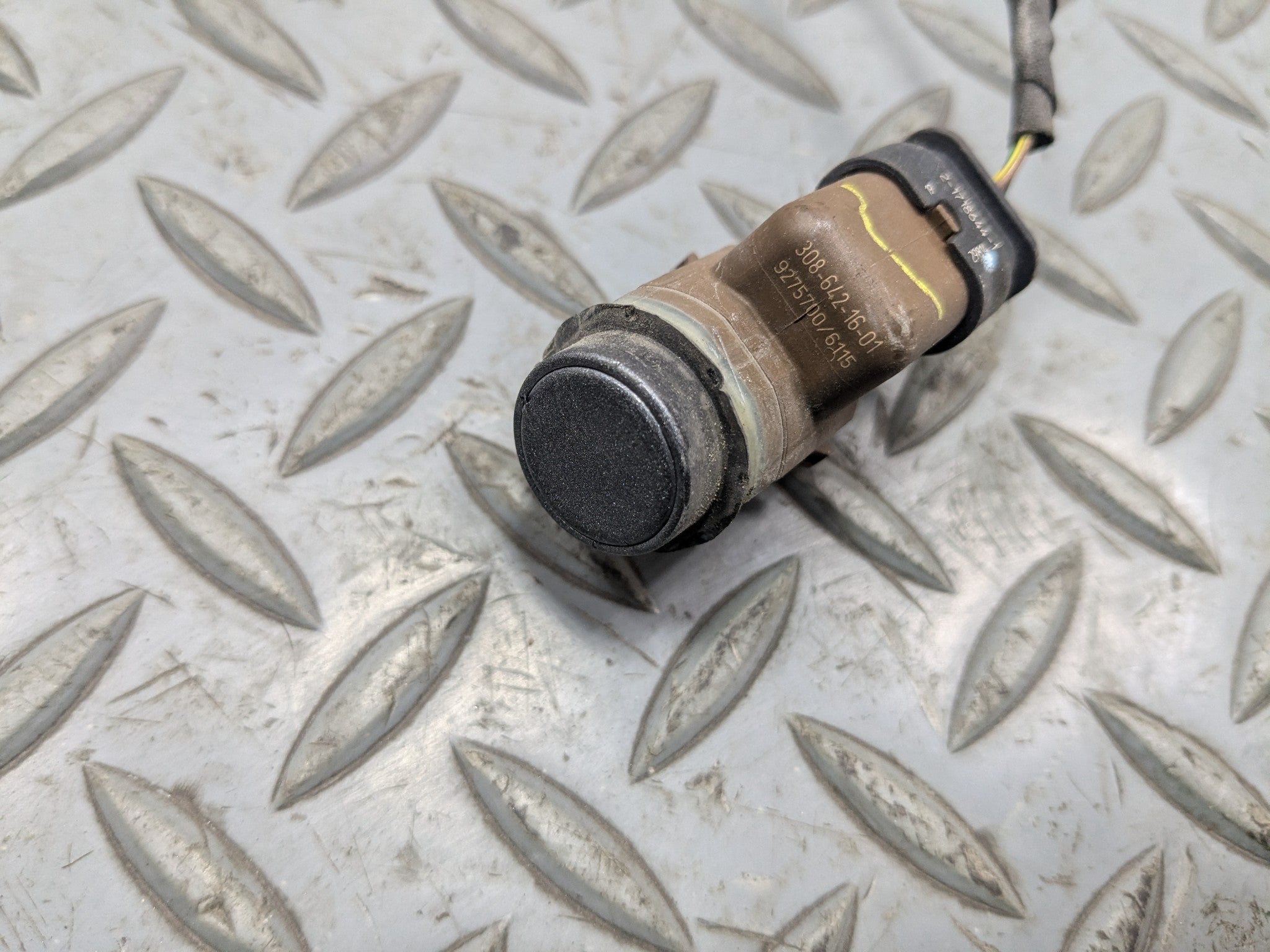 2014 - 2016 BMW 528I OEM PARK ASSIST SENSOR WIRING HARNESS REAR BUMPER