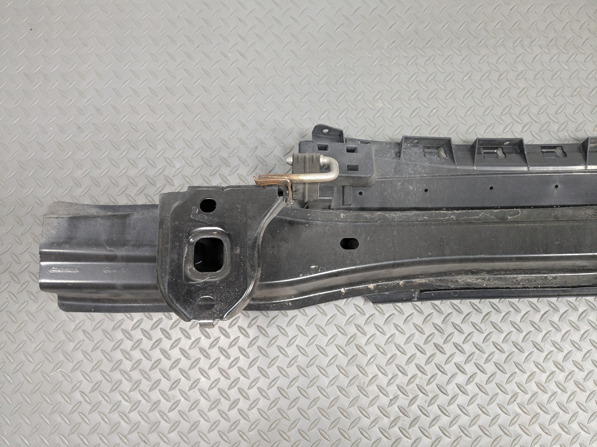 2014 - 2016 BMW 528I OEM REAR REINFORCEMENT IMPACT BAR REBAR