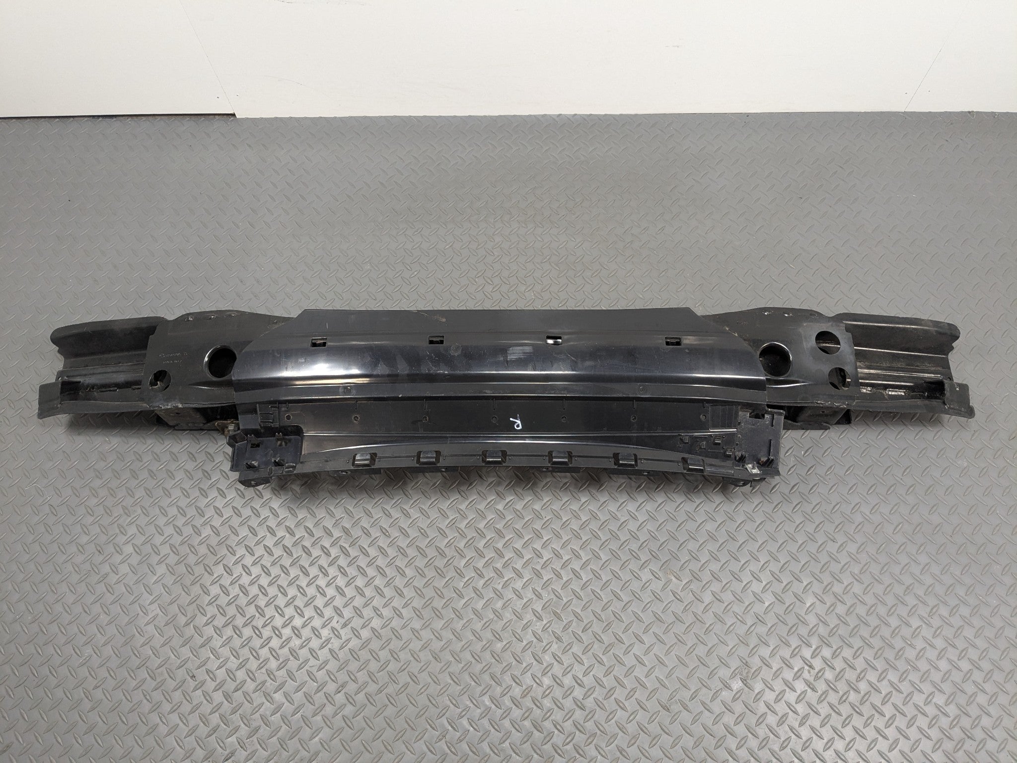 2014 - 2016 BMW 528I OEM REAR REINFORCEMENT IMPACT BAR REBAR