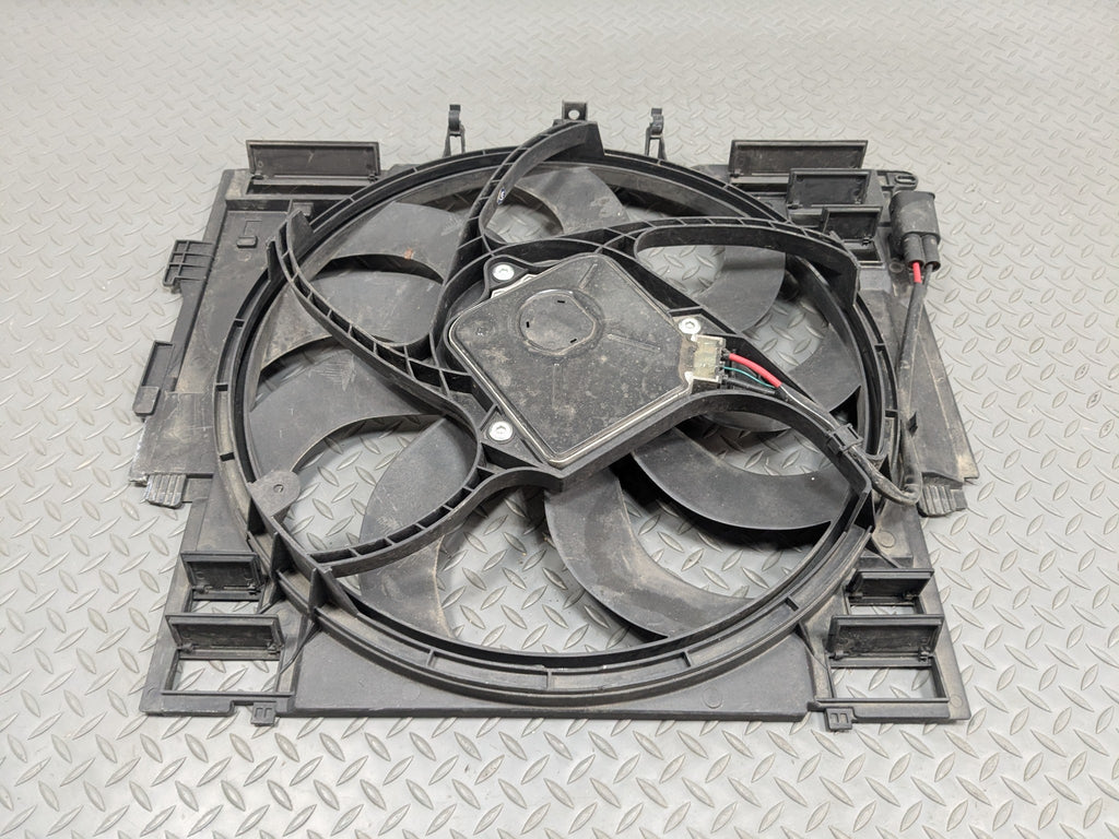 2014 - 2016 BMW 528I OEM ELECTRIC COOLING MOTOR FAN BLADE WITH SHROUD