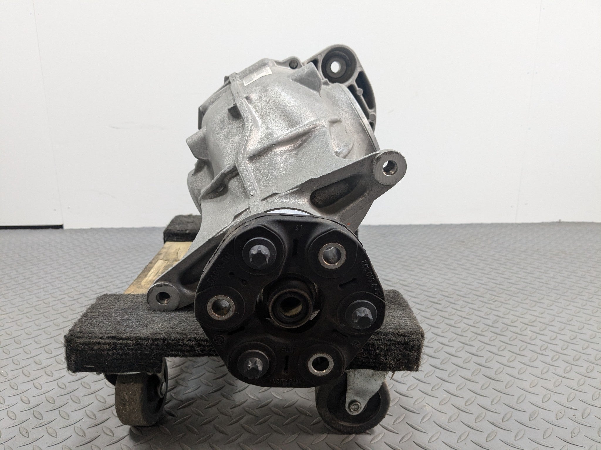 2014 - 2016 BMW 528I OEM REAR AXLE DIFFERENTIAL CARRIER ASSEMBLY RWD 3.23 RATIO