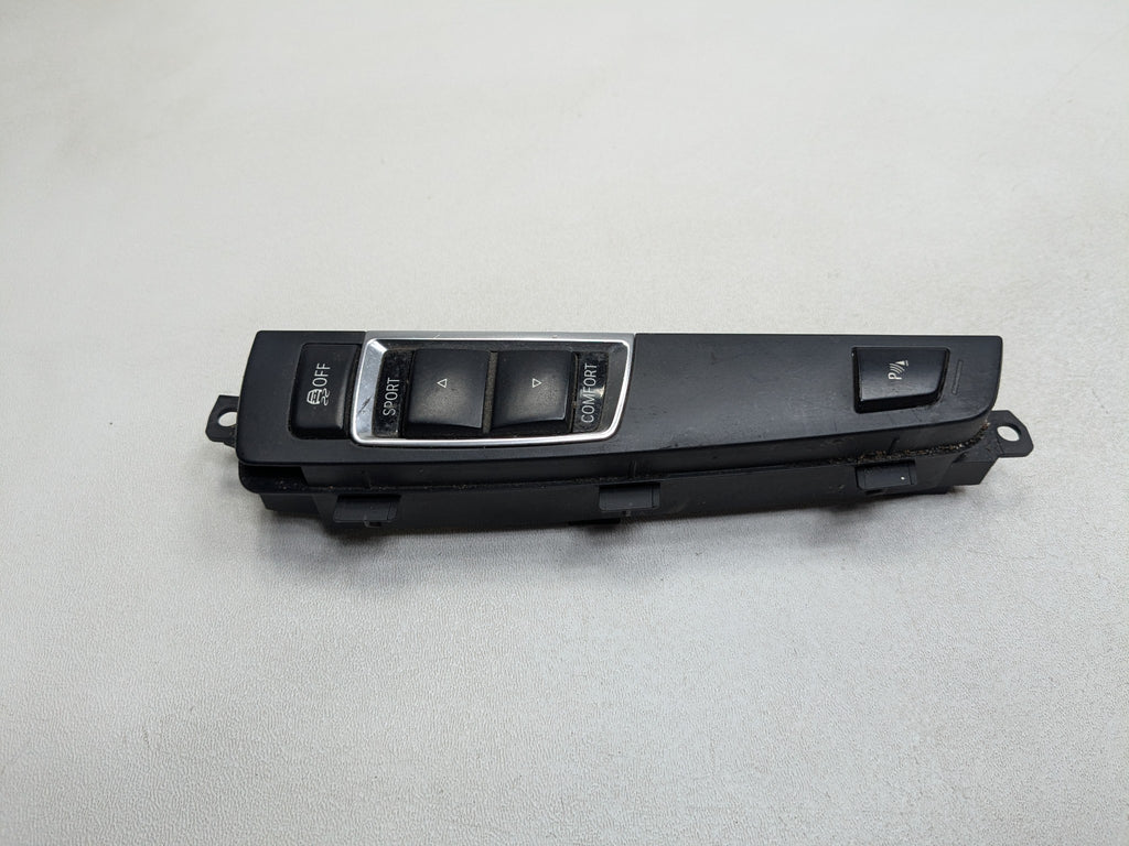 2014 - 2016 BMW 528I OEM CENTER CONSOLE SUSPENSION CONTROL PANEL SWITCH ASSEMBLY