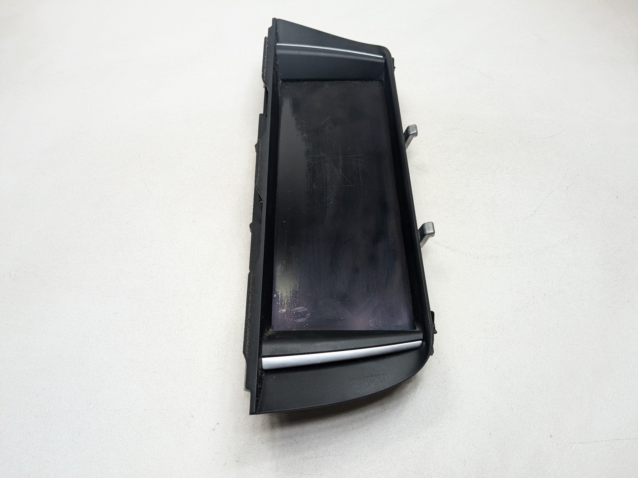 2014 - 2016 BMW 528I OEM DASH INFO GPS TV SCREEN NAVIGATION INFORMATION MONITOR