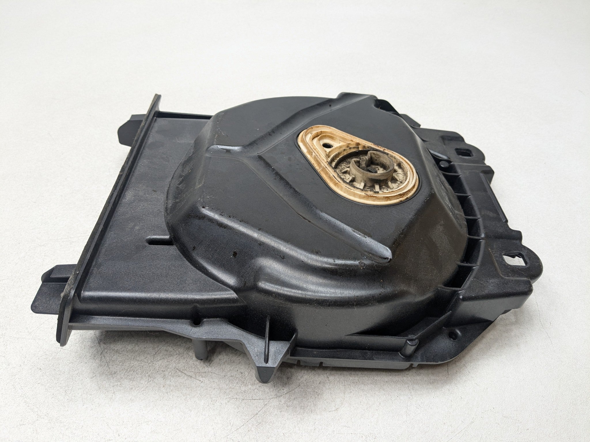 2014 - 2016 BMW 528I OEM CENTRAL BASS SUBWOOFER SPEAKER LEFT DRIVER SIDE