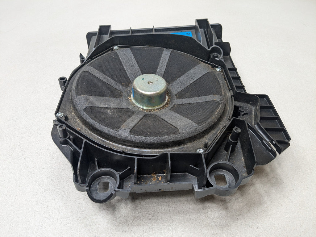 2014 - 2016 BMW 528I OEM CENTRAL BASS SUBWOOFER SPEAKER RIGHT PASSENGER SIDE