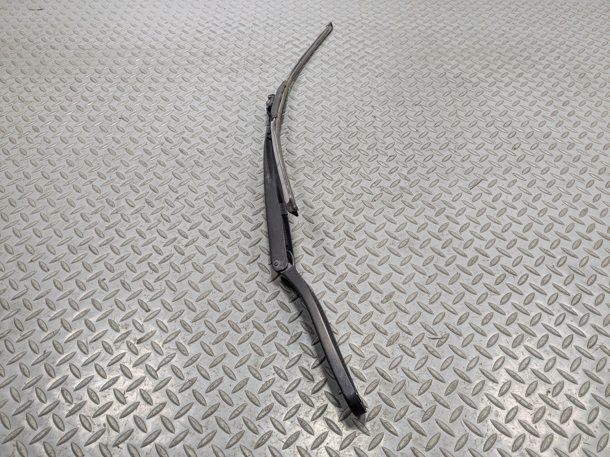 2014 - 2016 BMW 528I OEM WINDSHIELD WIPER ARM WITH BLADE FRONT LEFT DRIVER SIDE