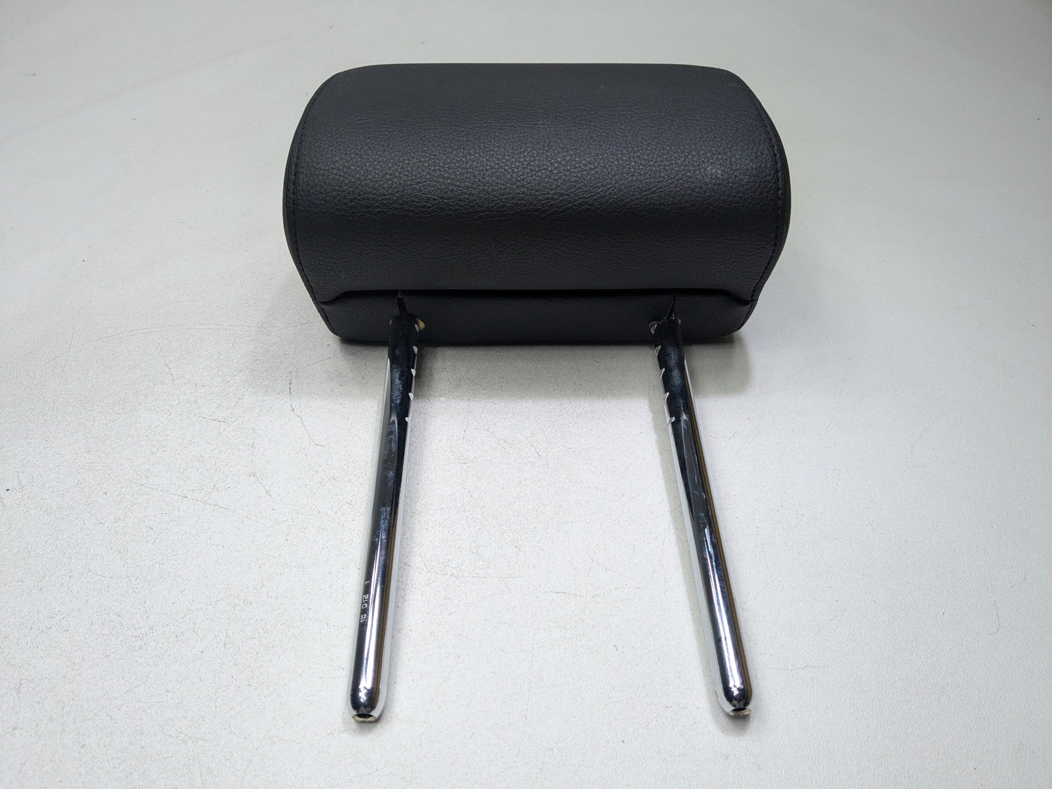 2014 - 2016 BMW 528I OEM SEAT HEADREST LEATHER BLACK REAR RIGHT PASSENGER SIDE