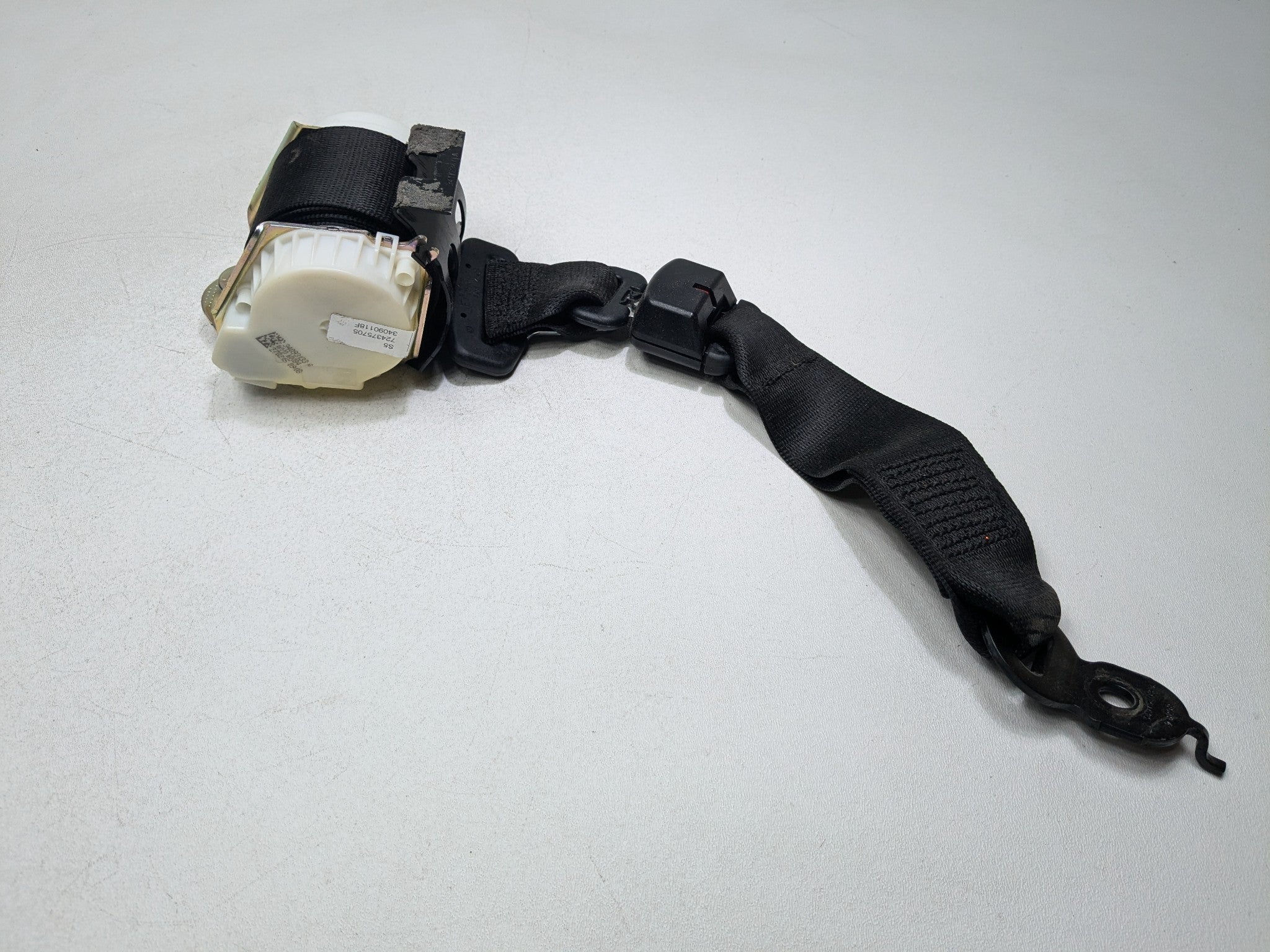 2014 - 2016 BMW 528I OEM SAFETY SEAT BELT RETRACTOR BLACK REAR CENTER SECOND ROW