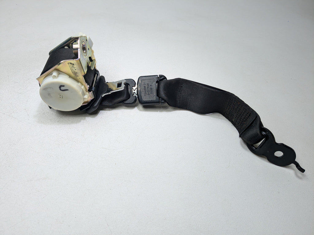 2014 - 2016 BMW 528I OEM SAFETY SEAT BELT RETRACTOR BLACK REAR CENTER SECOND ROW