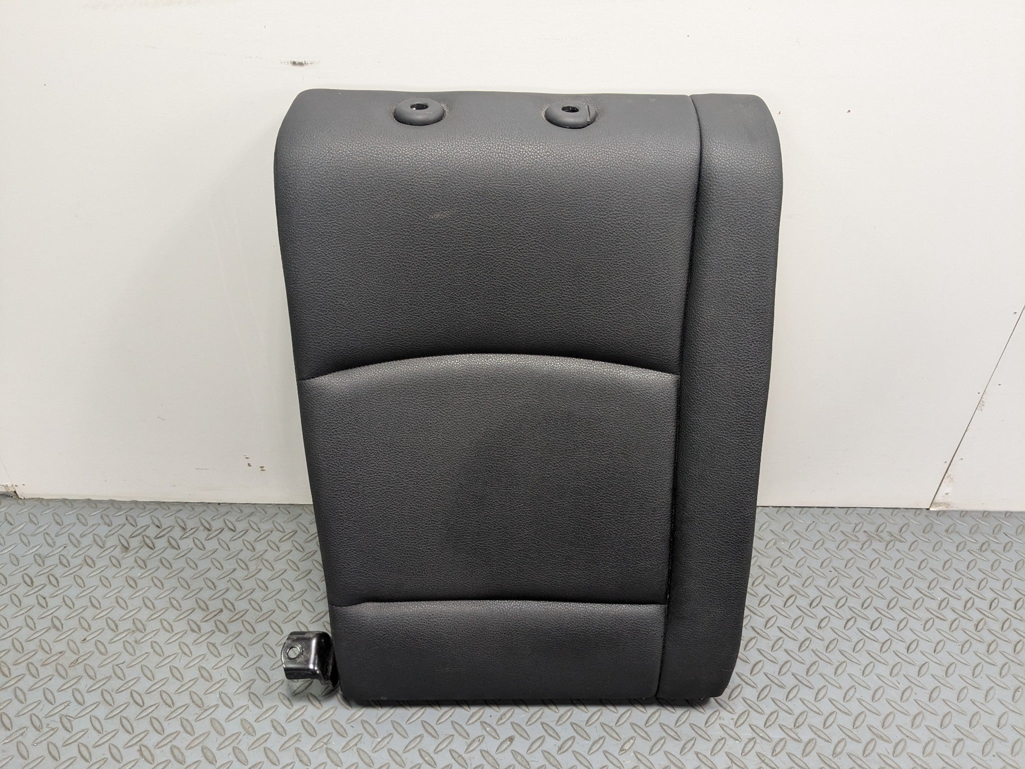 2014 - 2016 BMW 528I OEM UPPER SEAT CUSHION BACKREST REAR RIGHT PASSENGER SIDE