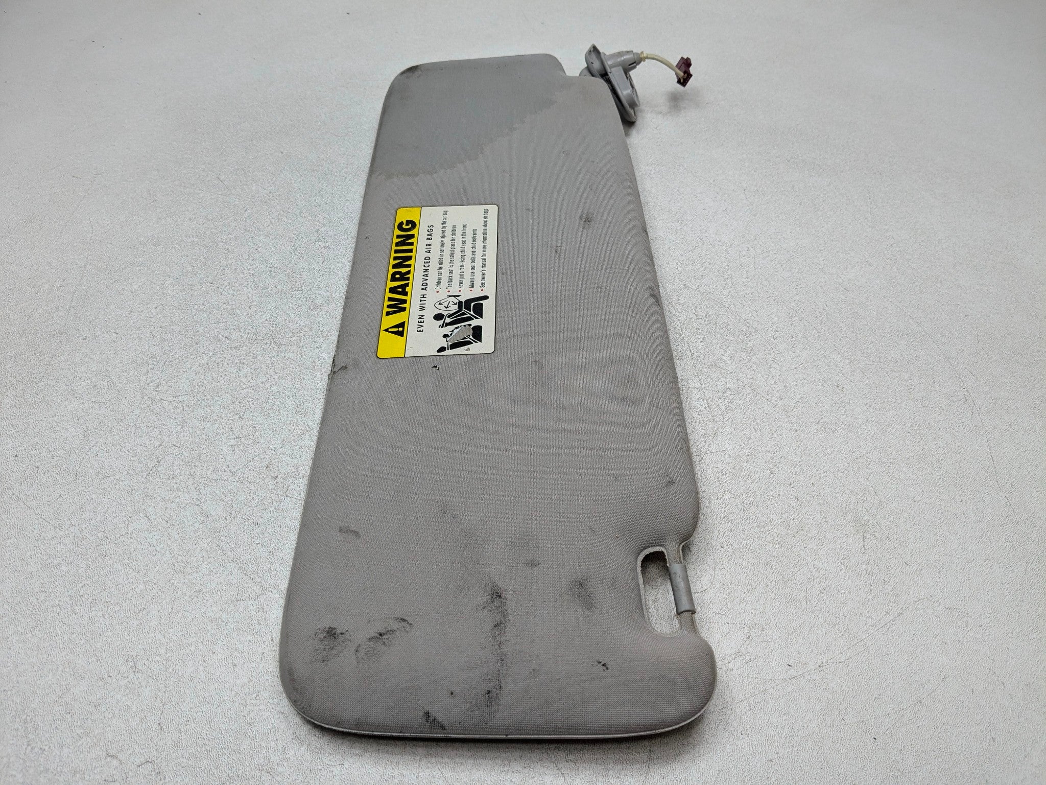 06 - 08 BMW 750I OEM SUN VISOR INTERIOR UPPER ROOF FRONT RIGHT PASSENGER SIDE