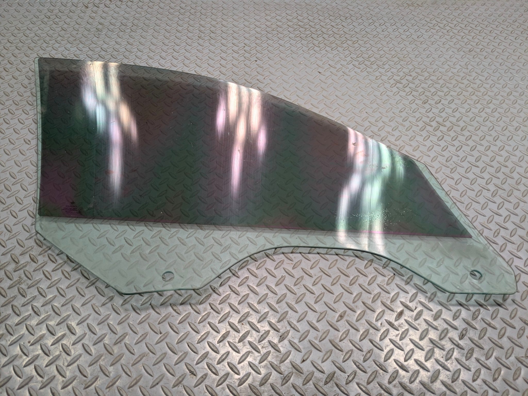 06 - 08 BMW 750I OEM DOOR WINDOW GLASS FRONT LEFT DRIVER SIDE WITH TINTED GLASS