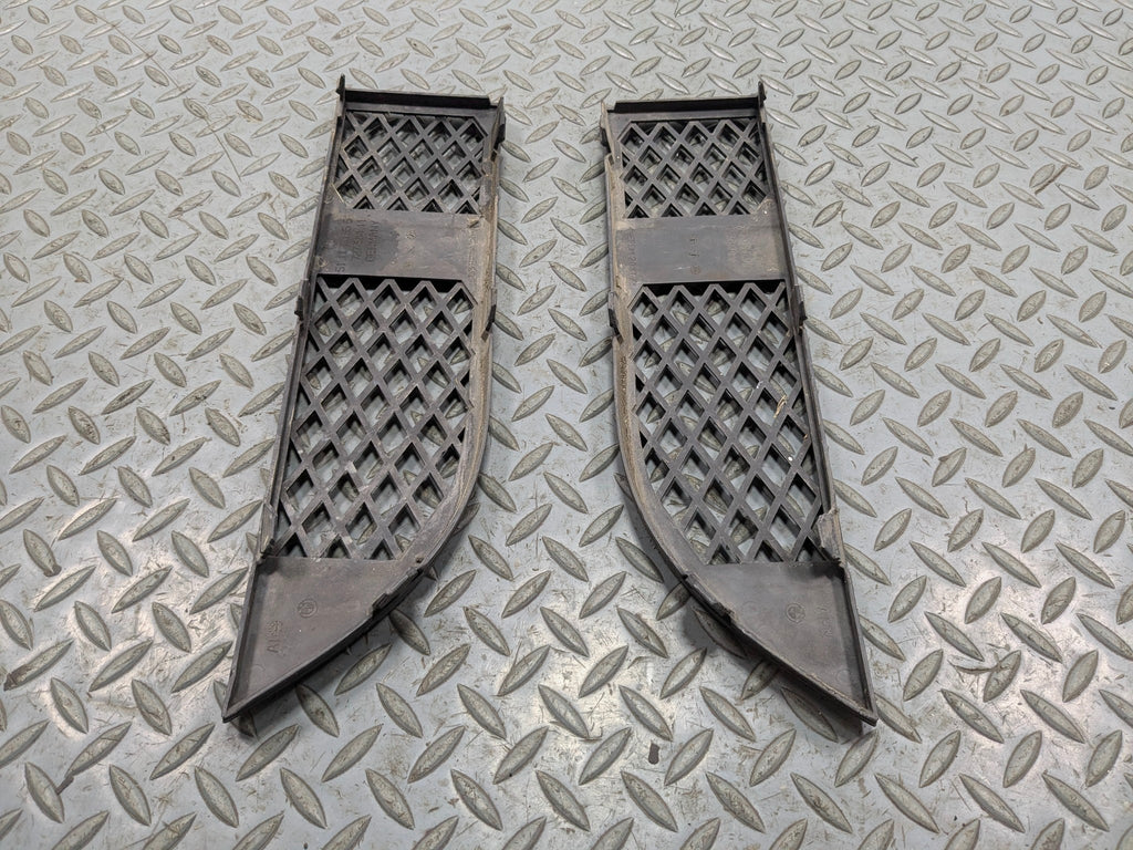 06 - 08 BMW 750I OEM LOWER GRILLE SET BUMPER MOUNTED FRONT LEFT AND RIGHT SIDE