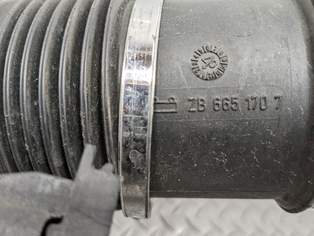 06 - 08 BMW 750I OEM AIR CLEANER INTAKE FILTER HOUSING BOX RIGHT PASSENGER SIDE