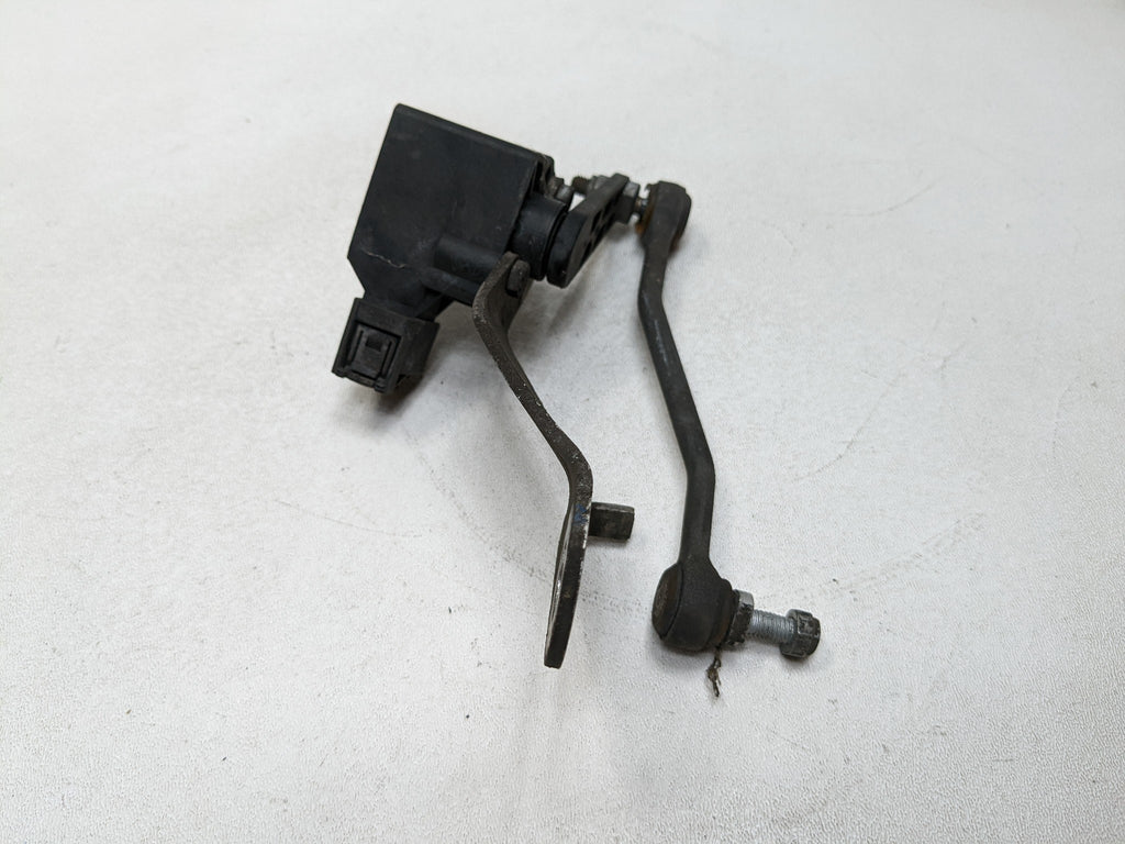 2006 - 2008 BMW 750I OEM HEAD LIGHT SUSPENSION SENSOR FRONT LEFT DRIVER SIDE