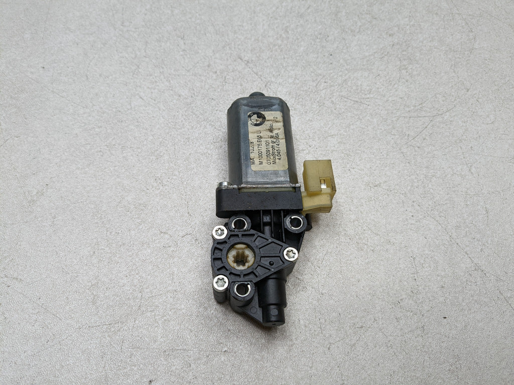 06 - 08 BMW 750I OEM POWER WINDOW BLADE SUN SHADE MOTOR REAR LEFT DRIVER SIDE