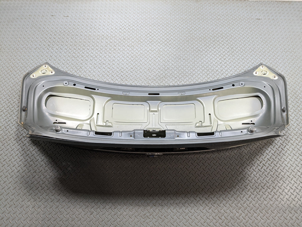 06 - 08 BMW 750I OEM REAR TRUNK DECK LID SHELL COVER PANEL WITH EMBLEM ASSEMBLY