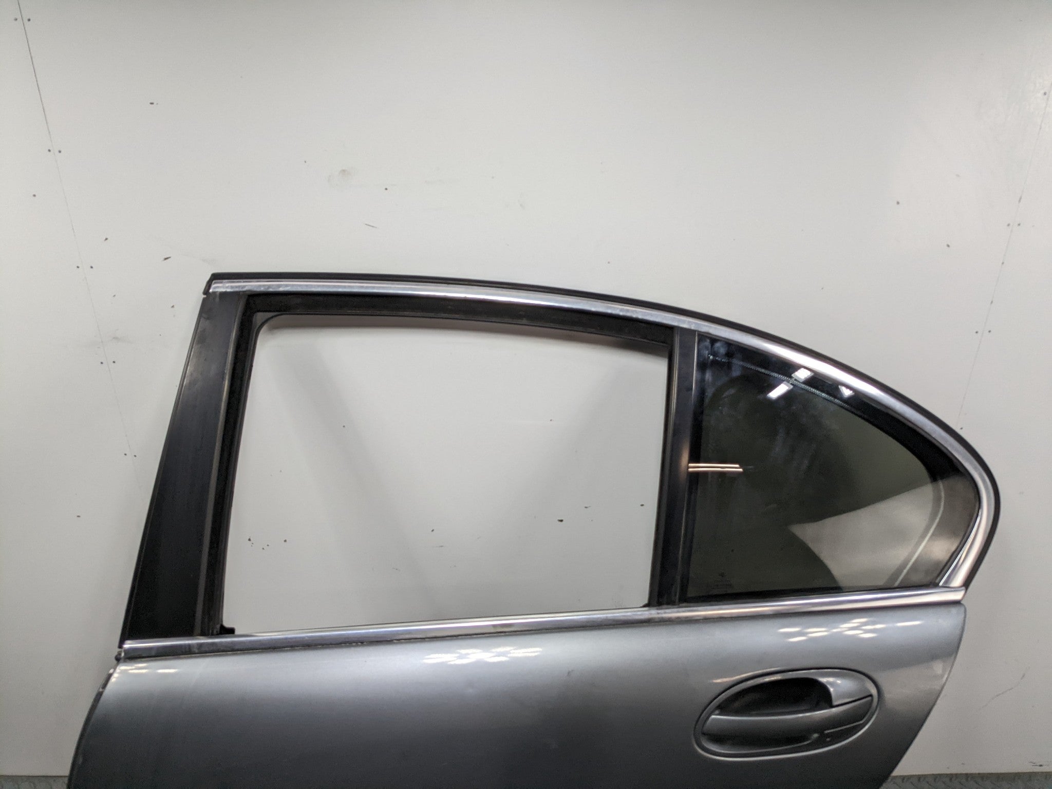 06 - 08 BMW 750I OEM DOOR SHELL PANEL WITH EXTERIOR DOOR HANDLE REAR LEFT SIDE