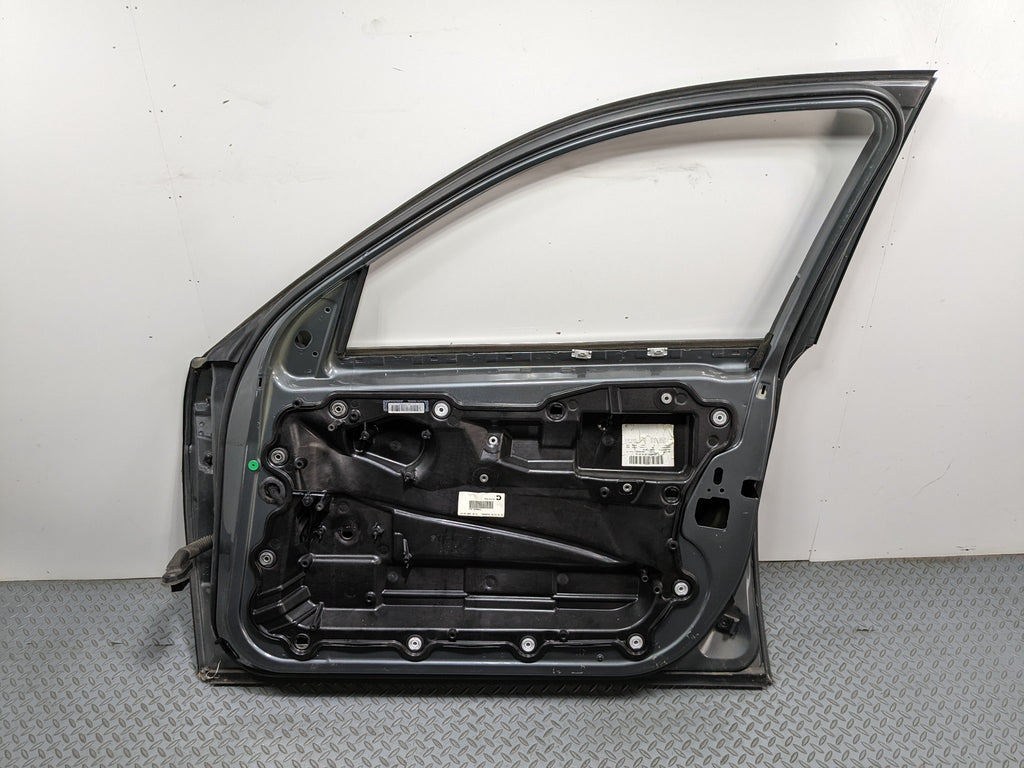 06 - 08 BMW 750I OEM DOOR SHELL PANEL WITH EXTERIOR DOOR HANDLE FRONT RIGHT SIDE