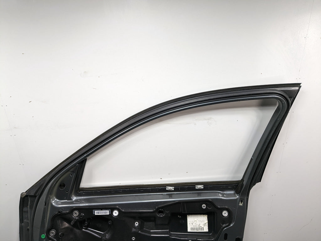 06 - 08 BMW 750I OEM DOOR SHELL PANEL WITH EXTERIOR DOOR HANDLE FRONT RIGHT SIDE