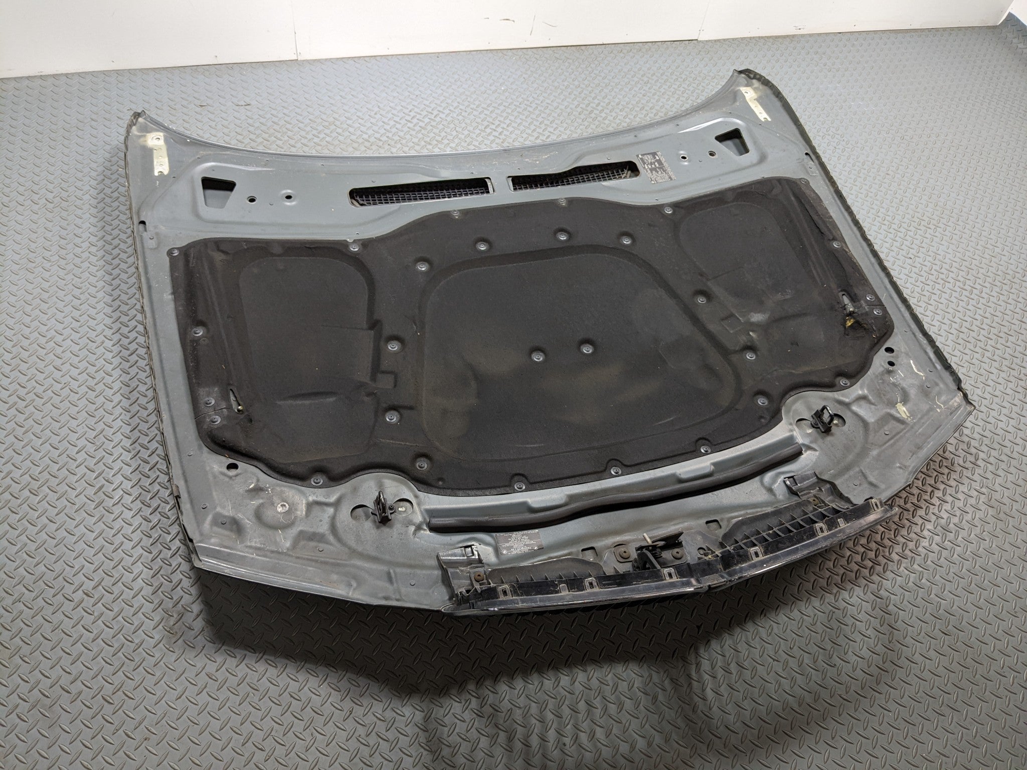 06 - 08 BMW 750I OEM FRONT HOOD BONNET SHELL COVER PANEL TITANIUM GREY METALLIC