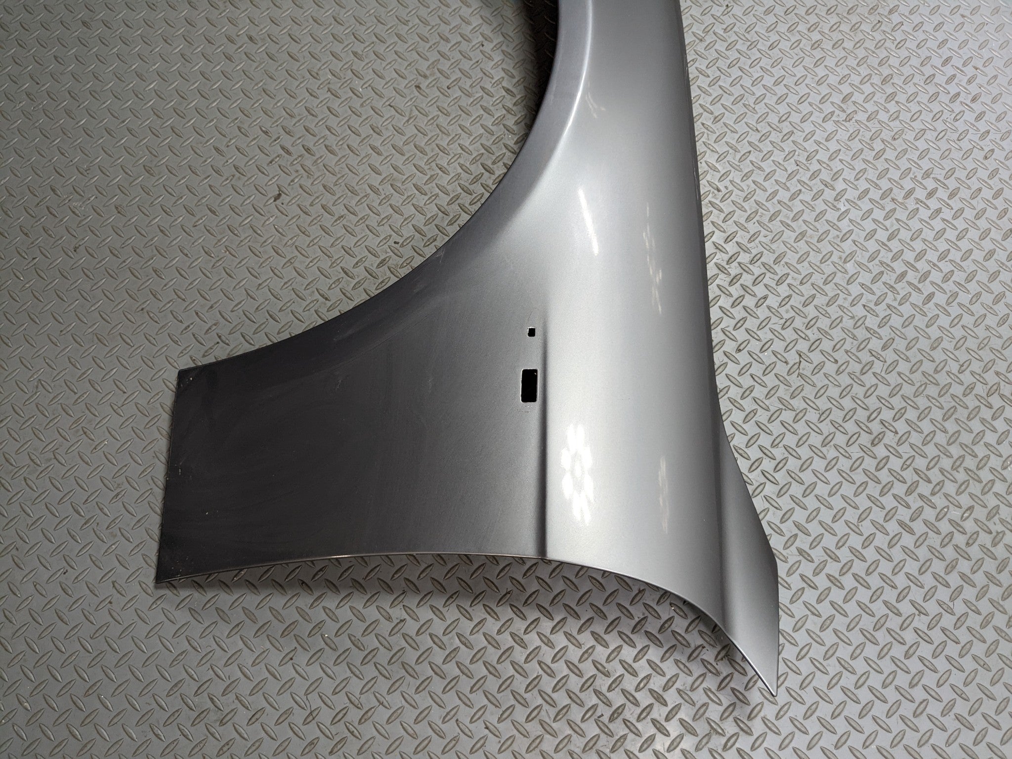 06 - 08 BMW 750I OEM FENDER COVER PANEL TITANIUM GREY METALLIC FRONT LEFT SIDE