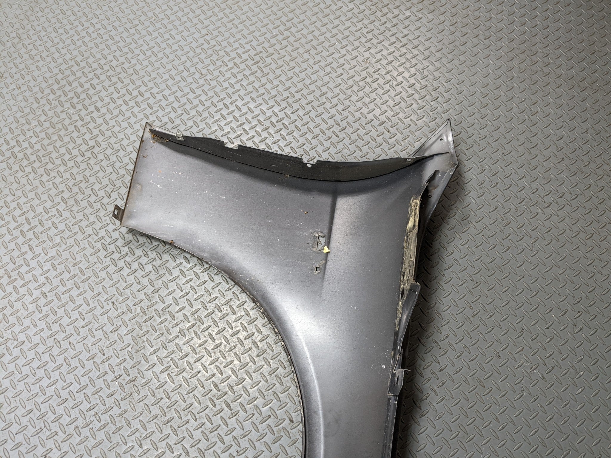 06 - 08 BMW 750I OEM FENDER COVER PANEL TITANIUM GREY METALLIC FRONT LEFT SIDE