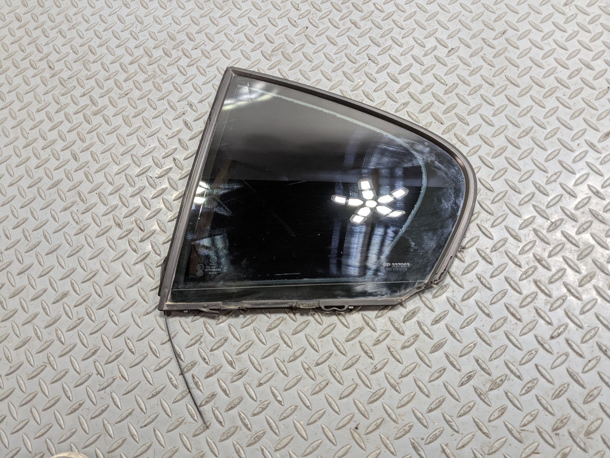 2012 - 2015 BMW 328I OEM VENT WINDOW GLASS REAR LEFT DRIVER SIDE
