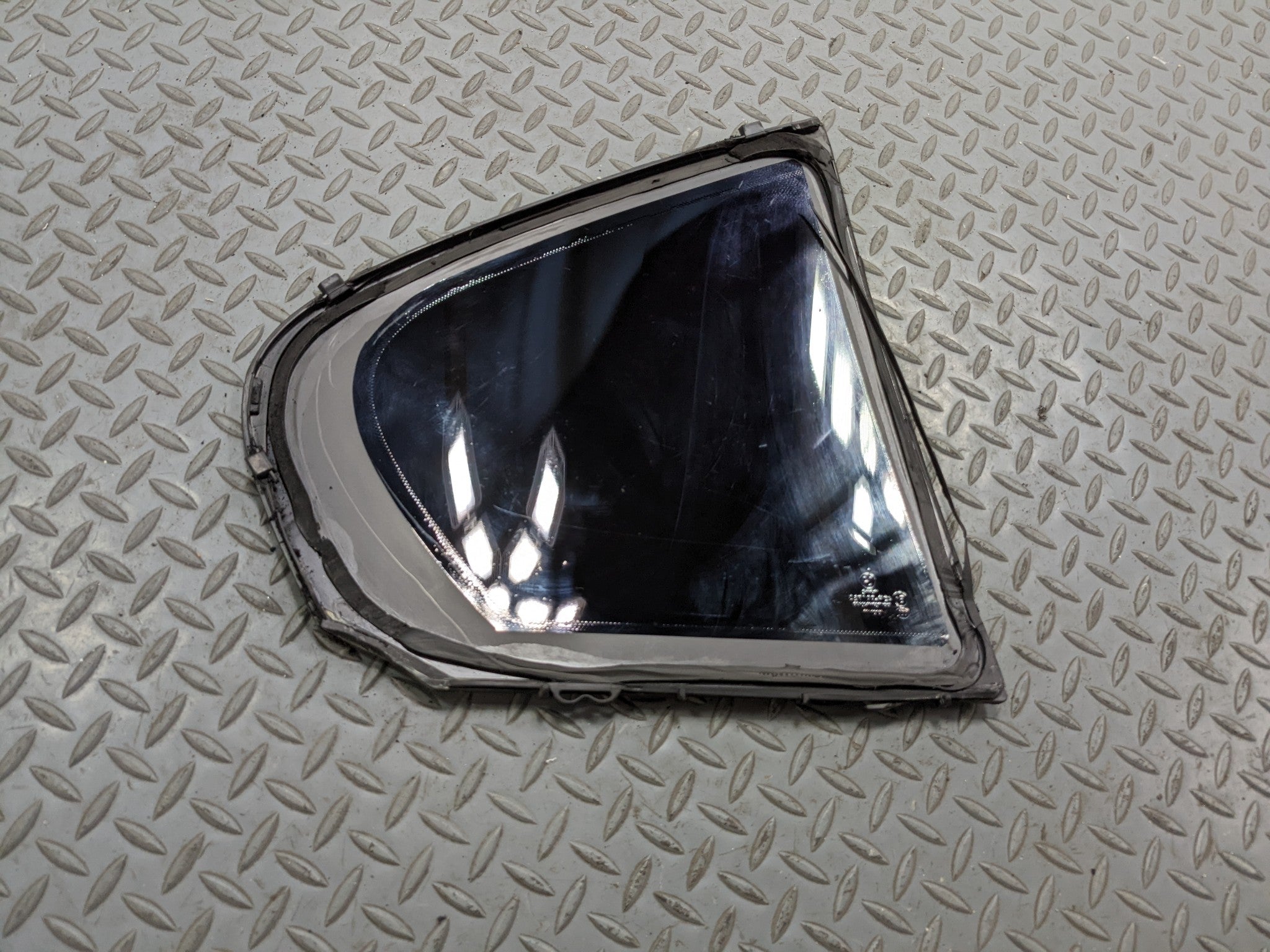 2012 - 2015 BMW 328I OEM VENT WINDOW GLASS REAR LEFT DRIVER SIDE